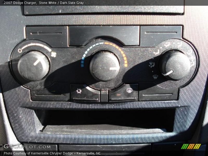 Stone White / Dark Slate Gray 2007 Dodge Charger