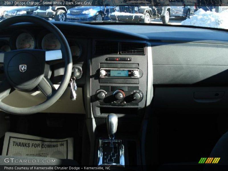 Stone White / Dark Slate Gray 2007 Dodge Charger