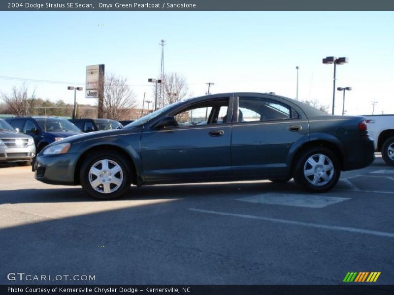 Onyx Green Pearlcoat / Sandstone 2004 Dodge Stratus SE Sedan