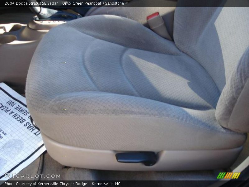 Onyx Green Pearlcoat / Sandstone 2004 Dodge Stratus SE Sedan