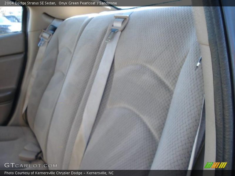 Onyx Green Pearlcoat / Sandstone 2004 Dodge Stratus SE Sedan