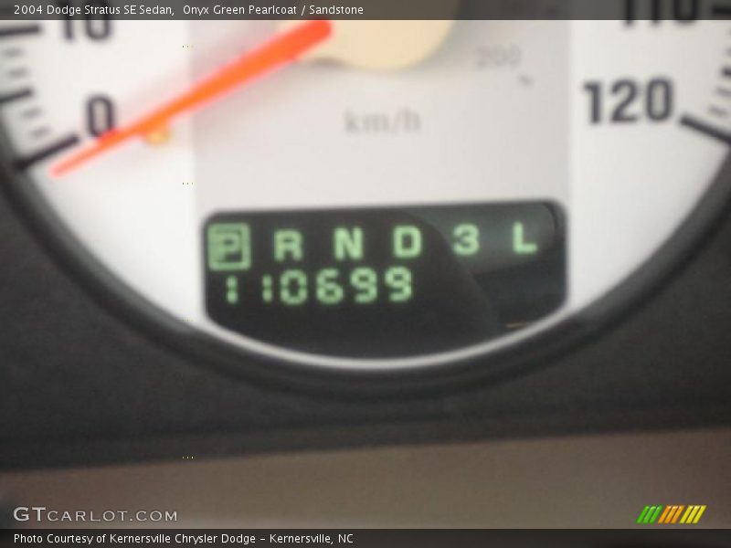 Onyx Green Pearlcoat / Sandstone 2004 Dodge Stratus SE Sedan