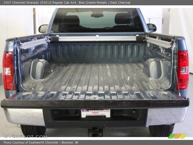 Blue Granite Metallic / Dark Charcoal 2007 Chevrolet Silverado 1500 LS Regular Cab 4x4