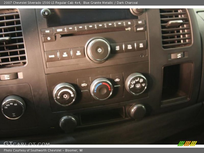Blue Granite Metallic / Dark Charcoal 2007 Chevrolet Silverado 1500 LS Regular Cab 4x4