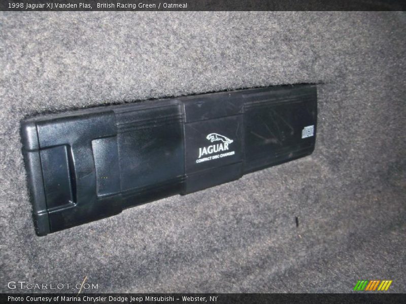 British Racing Green / Oatmeal 1998 Jaguar XJ Vanden Plas