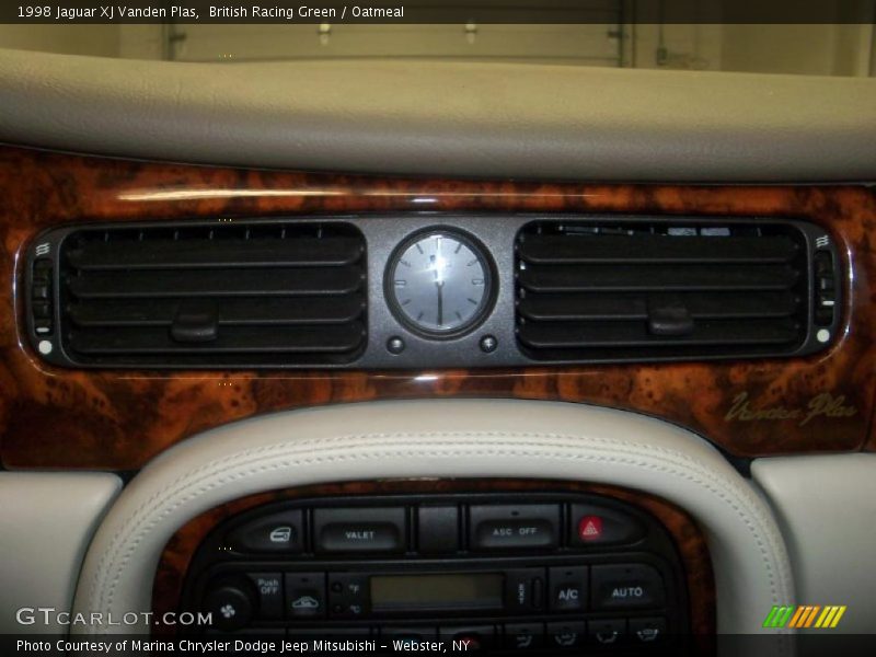 British Racing Green / Oatmeal 1998 Jaguar XJ Vanden Plas