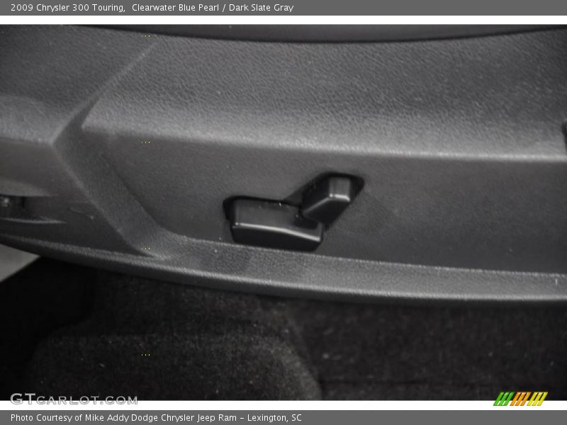 Clearwater Blue Pearl / Dark Slate Gray 2009 Chrysler 300 Touring