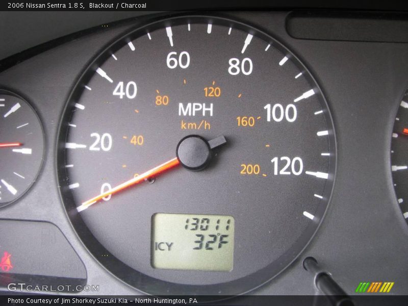 Blackout / Charcoal 2006 Nissan Sentra 1.8 S