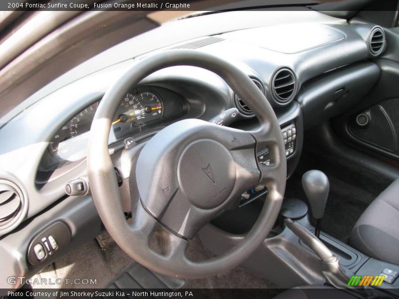 Fusion Orange Metallic / Graphite 2004 Pontiac Sunfire Coupe
