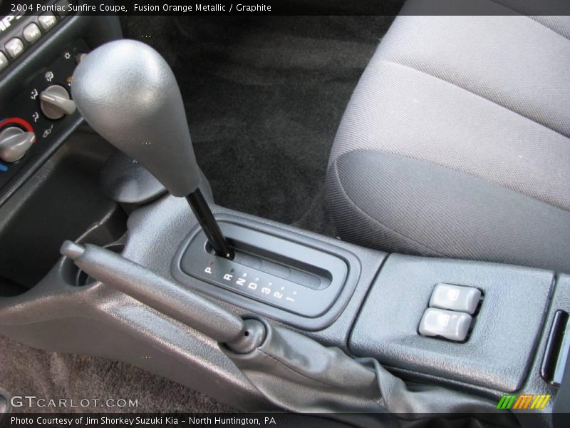 Fusion Orange Metallic / Graphite 2004 Pontiac Sunfire Coupe