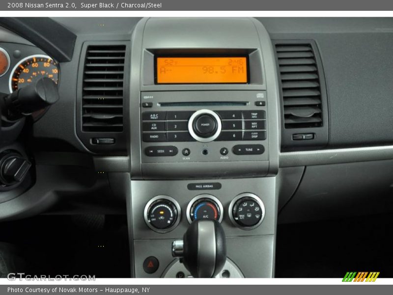 Super Black / Charcoal/Steel 2008 Nissan Sentra 2.0