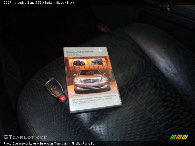 Black / Black 2007 Mercedes-Benz S 550 Sedan