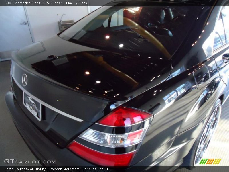 Black / Black 2007 Mercedes-Benz S 550 Sedan