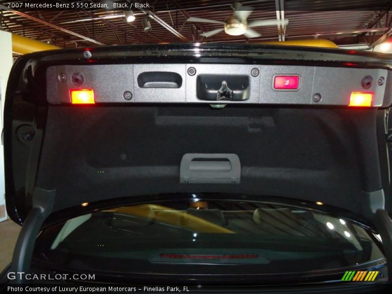 Black / Black 2007 Mercedes-Benz S 550 Sedan
