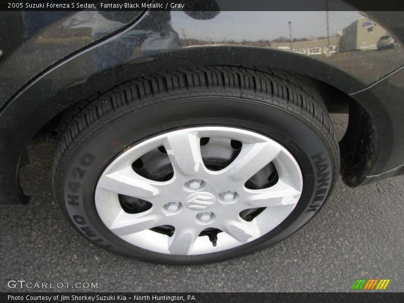 Fantasy Black Metallic / Gray 2005 Suzuki Forenza S Sedan