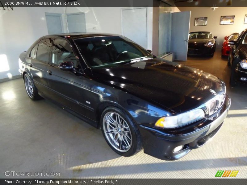 Avus Blue Metallic / Black 2000 BMW M5