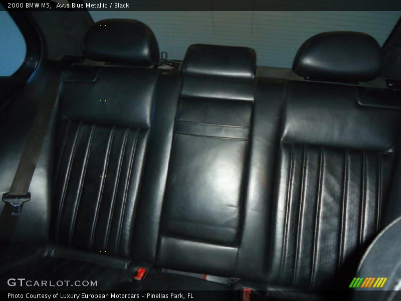 Avus Blue Metallic / Black 2000 BMW M5