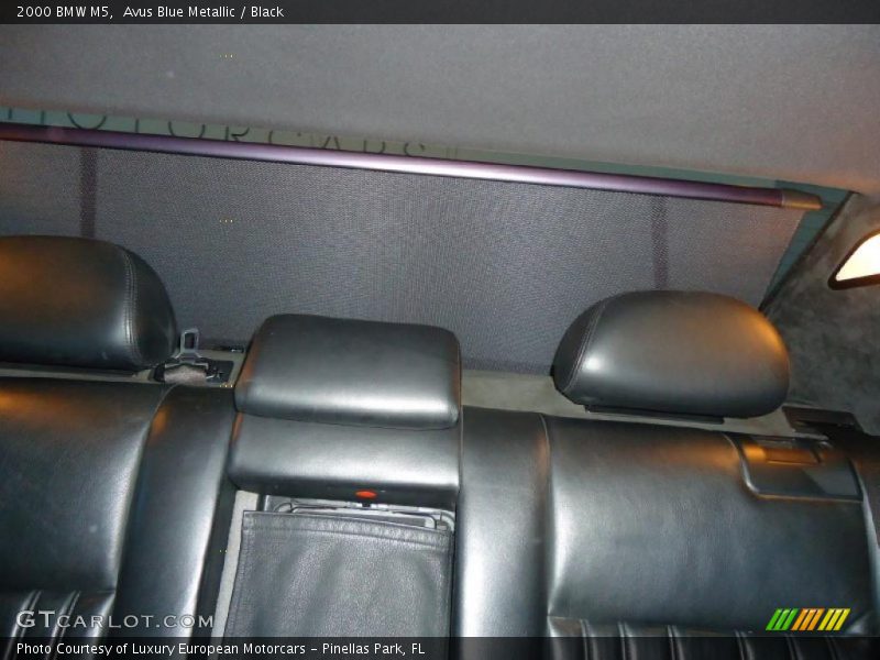Avus Blue Metallic / Black 2000 BMW M5