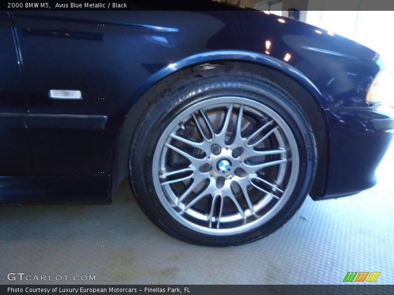Avus Blue Metallic / Black 2000 BMW M5