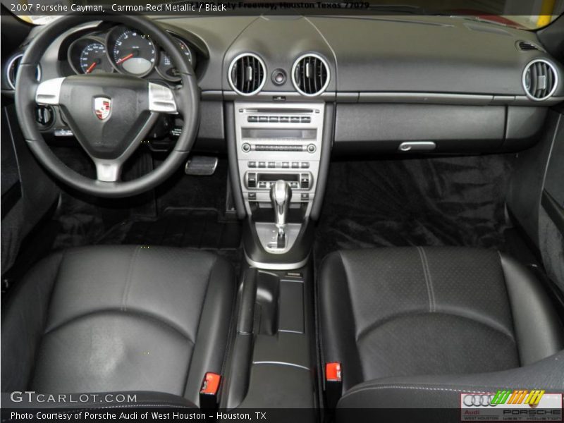 Dashboard of 2007 Cayman 