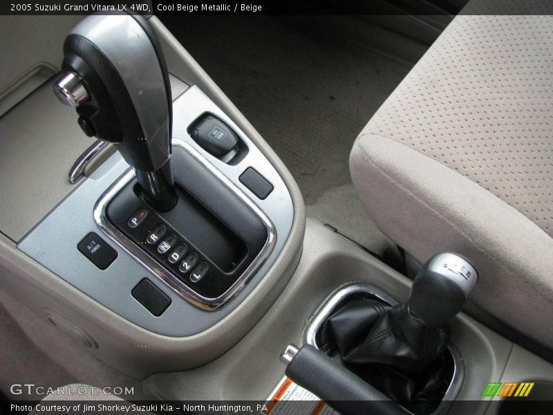 Cool Beige Metallic / Beige 2005 Suzuki Grand Vitara LX 4WD