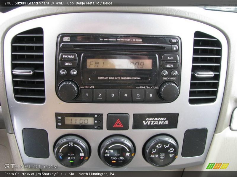 Cool Beige Metallic / Beige 2005 Suzuki Grand Vitara LX 4WD