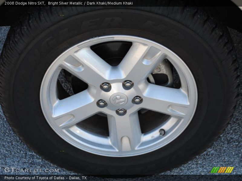 Bright Silver Metallic / Dark Khaki/Medium Khaki 2008 Dodge Nitro SXT