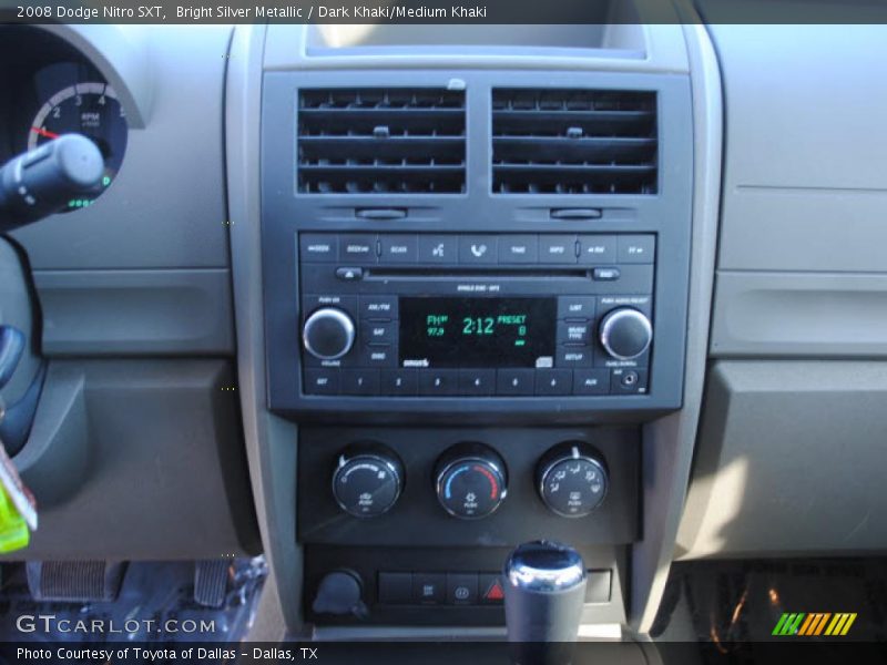 Bright Silver Metallic / Dark Khaki/Medium Khaki 2008 Dodge Nitro SXT