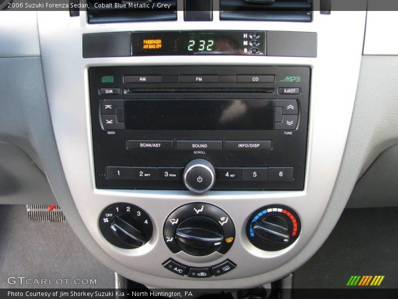Cobalt Blue Metallic / Grey 2006 Suzuki Forenza Sedan