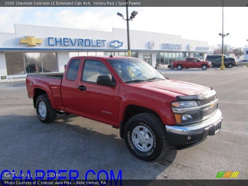 Victory Red / Sport Pewter 2005 Chevrolet Colorado LS Extended Cab 4x4