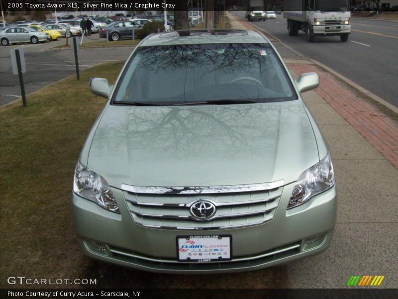 Silver Pine Mica / Graphite Gray 2005 Toyota Avalon XLS