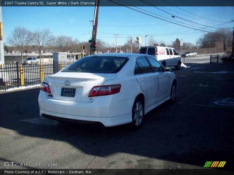 Super White / Dark Charcoal 2007 Toyota Camry SE