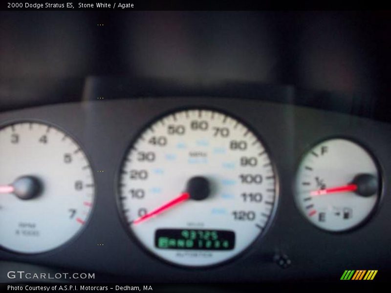 Stone White / Agate 2000 Dodge Stratus ES
