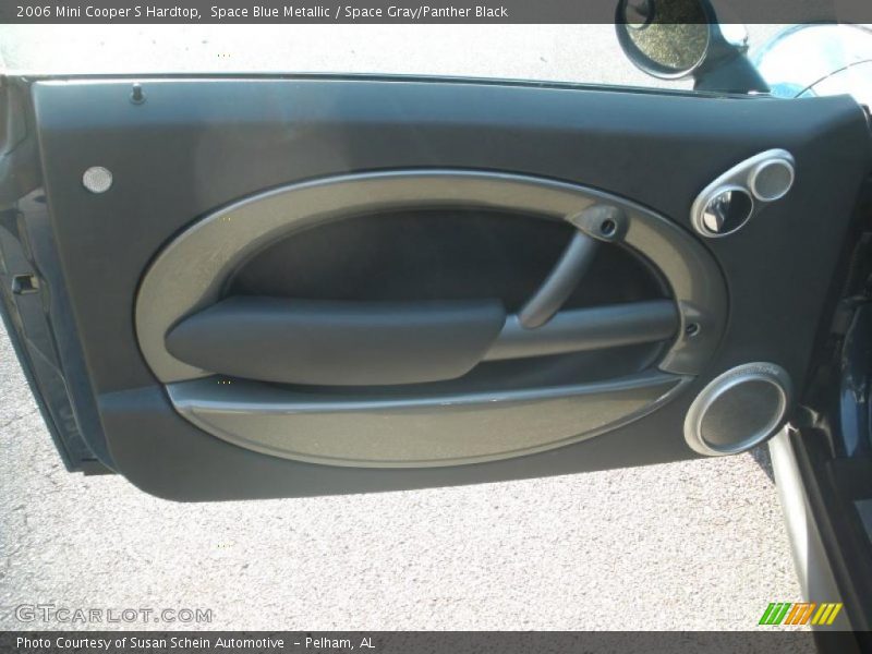 Door Panel of 2006 Cooper S Hardtop