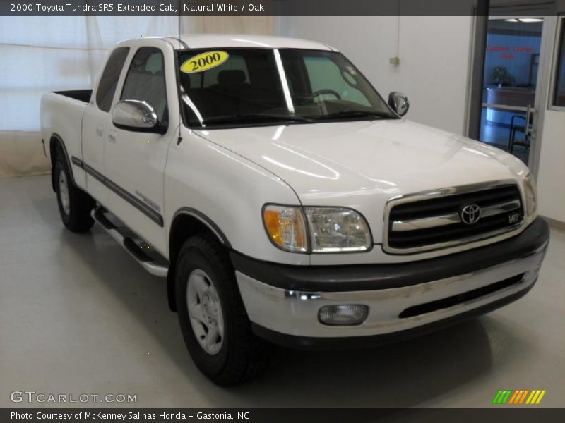 Natural White / Oak 2000 Toyota Tundra SR5 Extended Cab