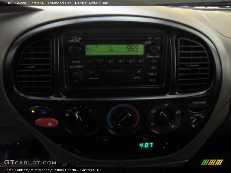 Natural White / Oak 2000 Toyota Tundra SR5 Extended Cab