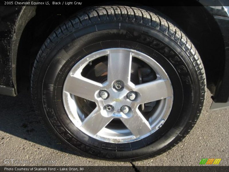 Black / Light Gray 2005 Chevrolet Equinox LS