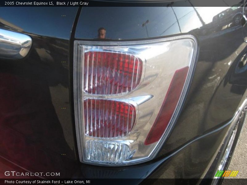 Black / Light Gray 2005 Chevrolet Equinox LS