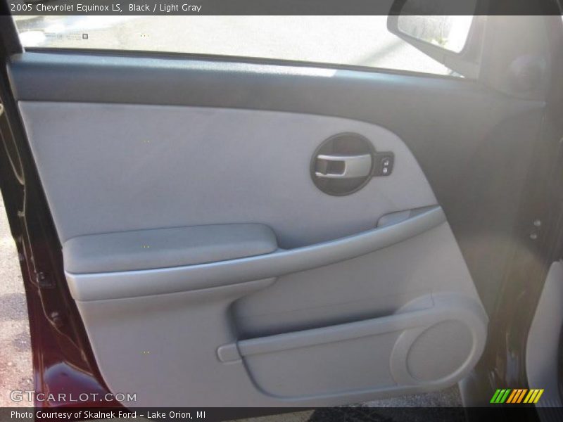 Black / Light Gray 2005 Chevrolet Equinox LS