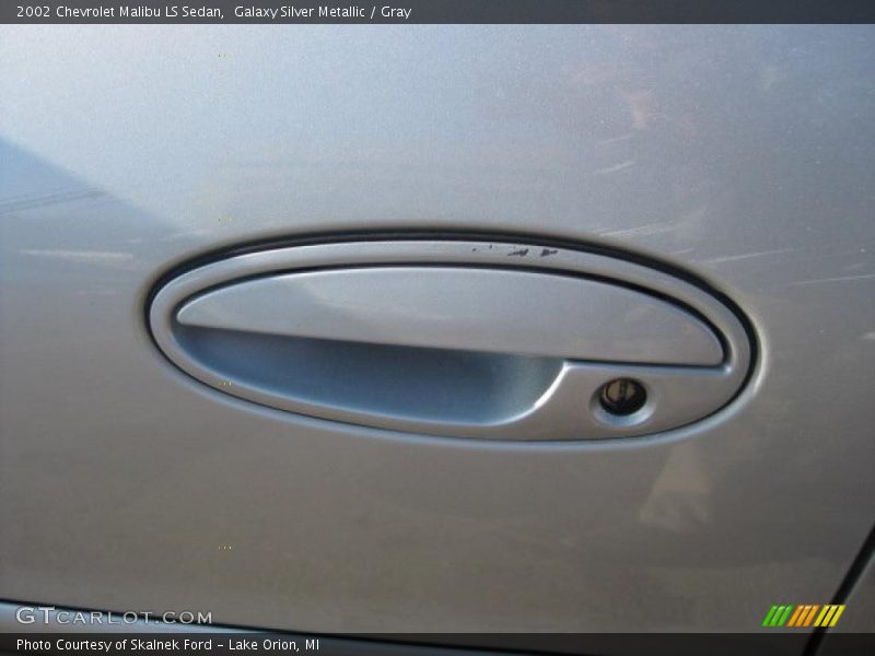 Galaxy Silver Metallic / Gray 2002 Chevrolet Malibu LS Sedan