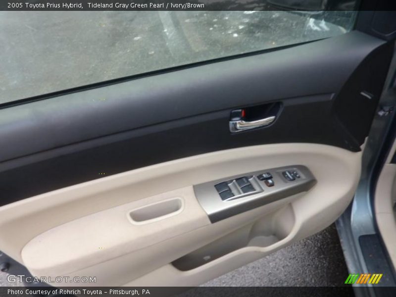 Tideland Gray Green Pearl / Ivory/Brown 2005 Toyota Prius Hybrid