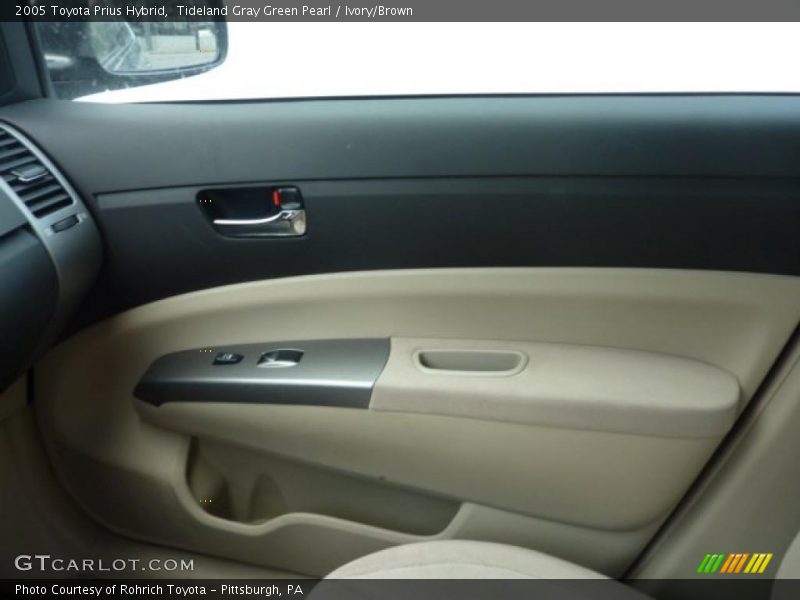 Tideland Gray Green Pearl / Ivory/Brown 2005 Toyota Prius Hybrid