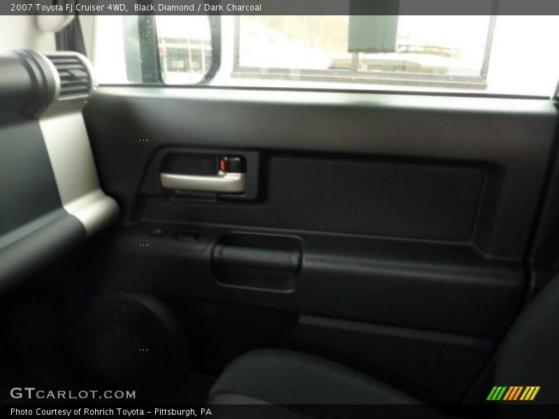Black Diamond / Dark Charcoal 2007 Toyota FJ Cruiser 4WD