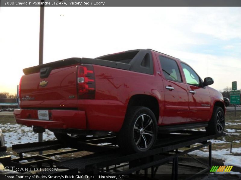 Victory Red / Ebony 2008 Chevrolet Avalanche LTZ 4x4