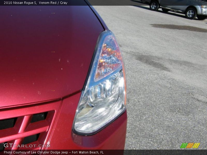 Venom Red / Gray 2010 Nissan Rogue S