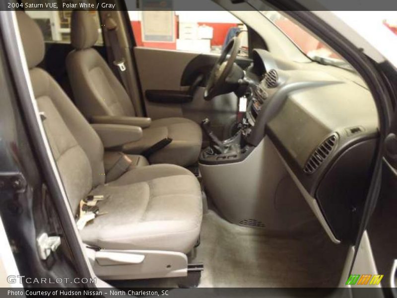 Polar White / Gray 2004 Saturn VUE