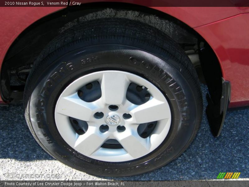 Venom Red / Gray 2010 Nissan Rogue S