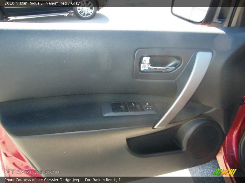 Venom Red / Gray 2010 Nissan Rogue S