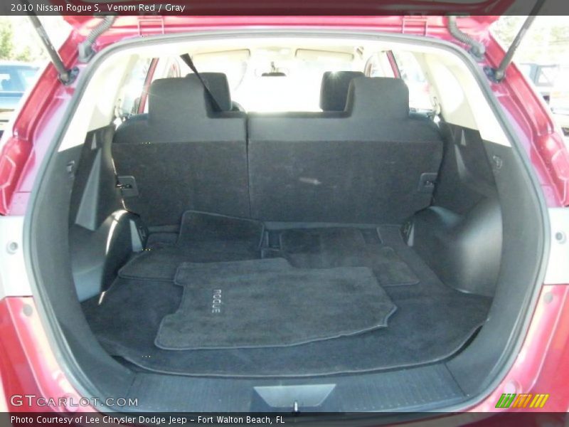 Venom Red / Gray 2010 Nissan Rogue S