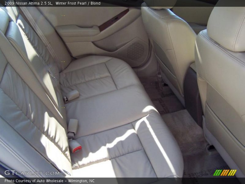 Winter Frost Pearl / Blond 2009 Nissan Altima 2.5 SL